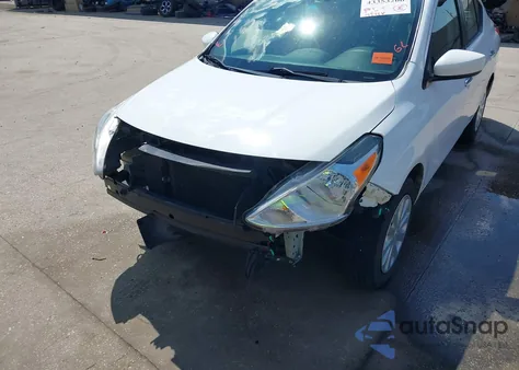 2018 Nissan Versa 1.6 Sv z USA, uszkodzony, nr VIN 3N1CN7AP3JK405964